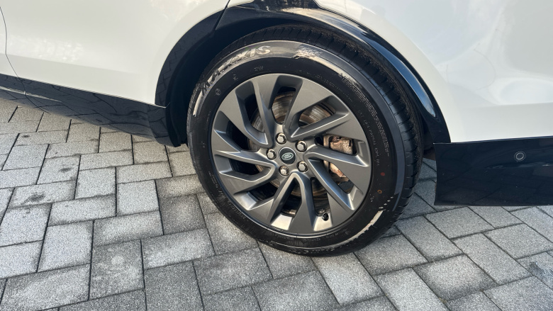 Land Rover Discovery 2.0 P300 R-Dynamic S 5dr Auto Petrol Station Wagon